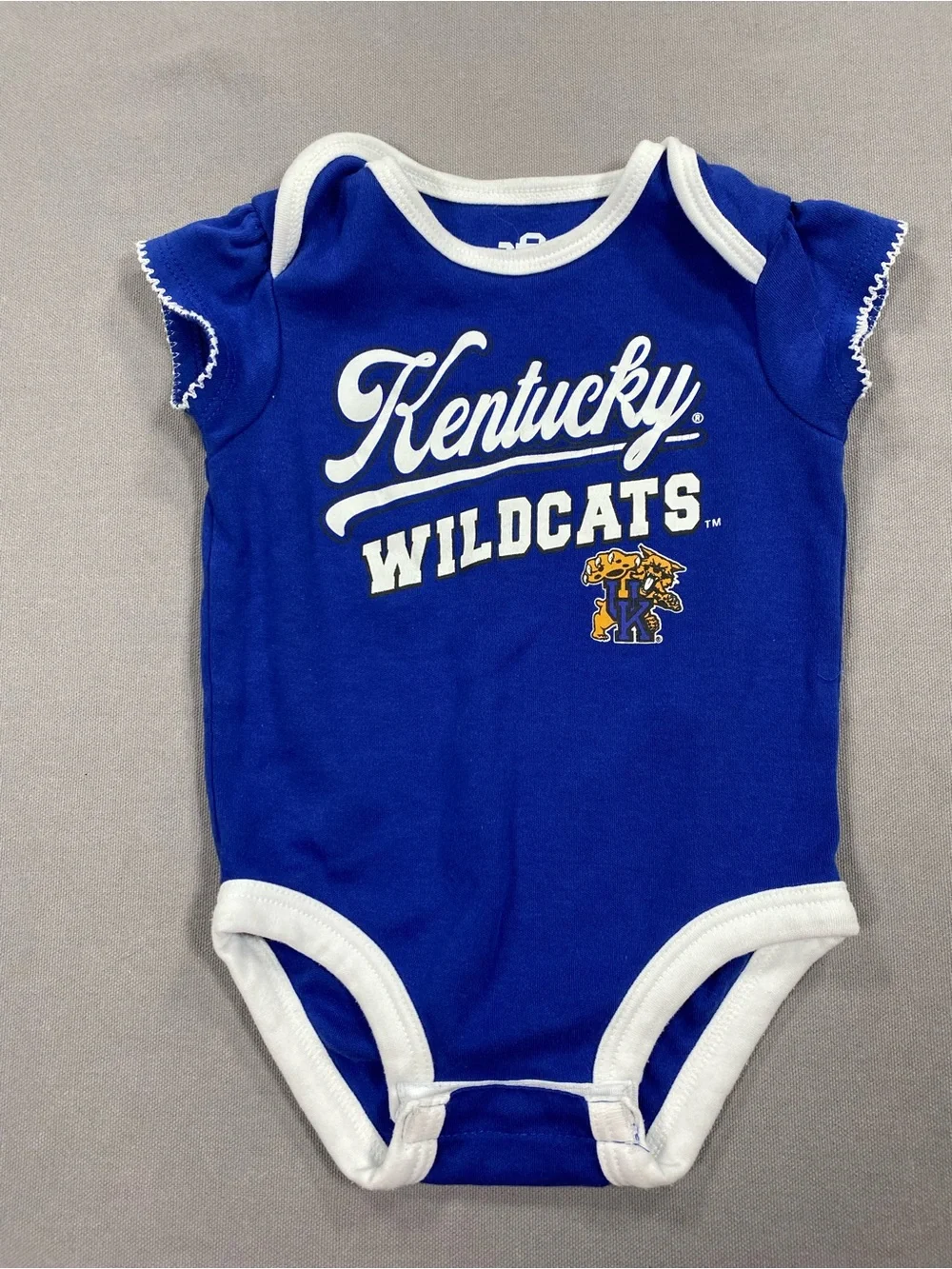 Kentucky Wildcats Infant Blue Team Logo One-Piece Bodysuit